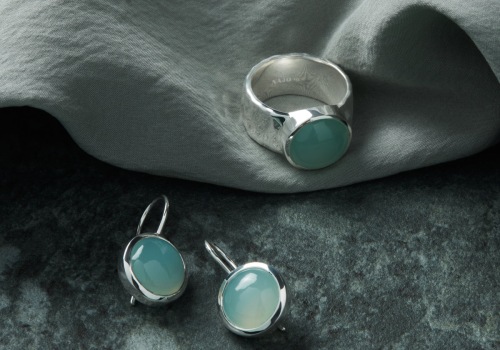 The Allure of Sterling Silver Jewelry: A Guide to Common Gemstones
